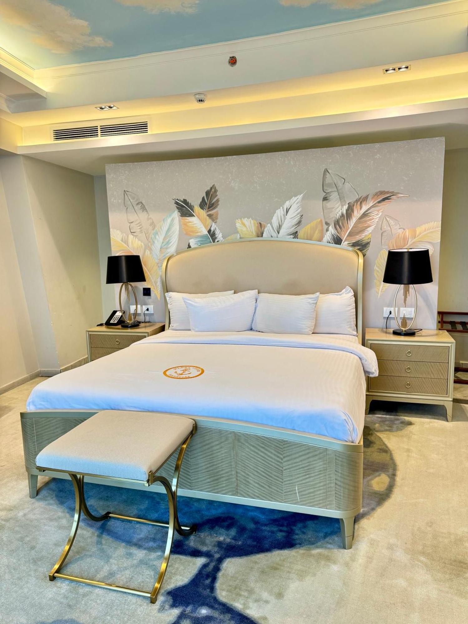 Fleet Club Mahrousa Alexandria Exterior photo A bedroom at the hotel